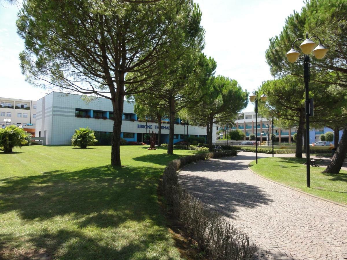 Villaggio Michelangelo Bibione Exteriör bild