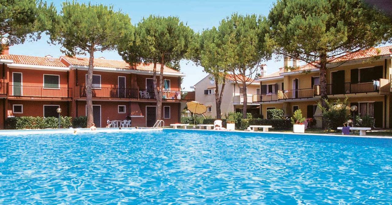 Villaggio Michelangelo Bibione Exteriör bild